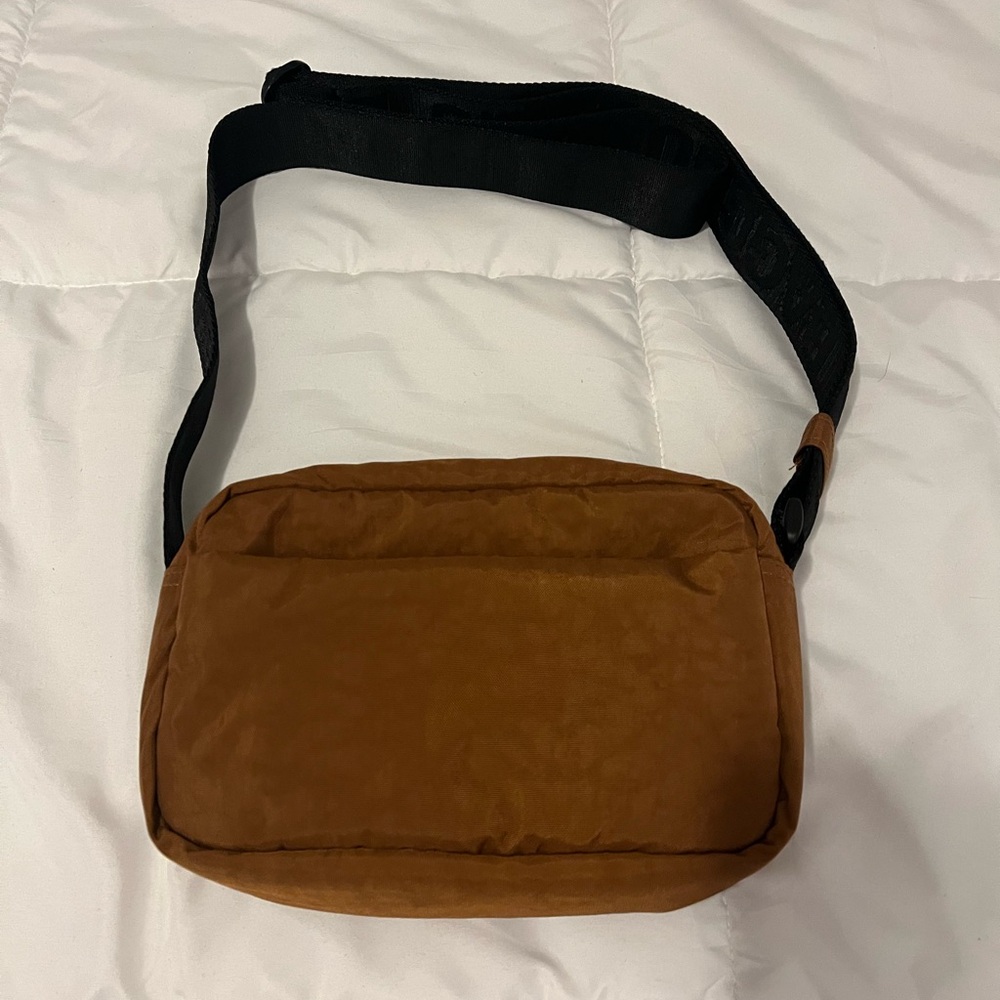 Baggu Crossbosy Bag in brown